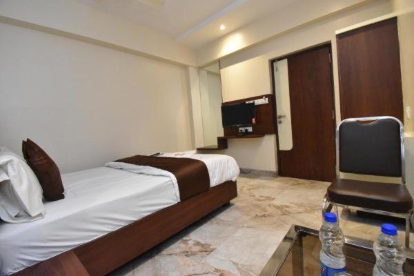 Hotel Swagath Residency Rabale 纳威孟买 外观 照片